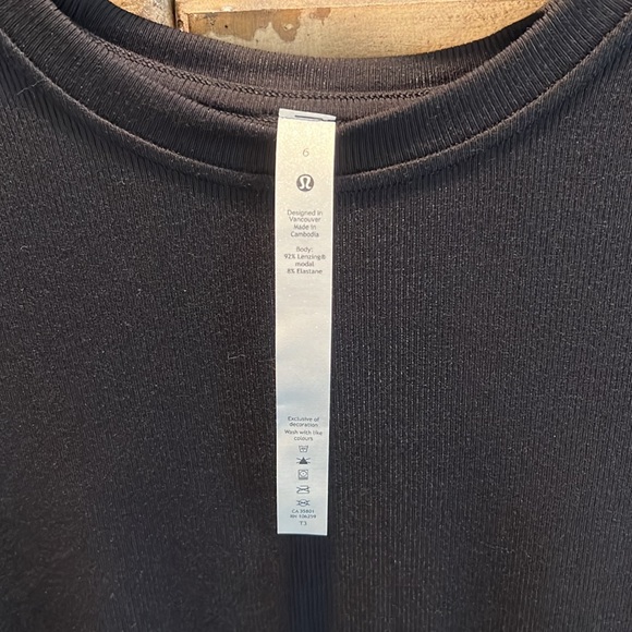 Lululemon Side Cinch Ribbed Tee - Picture 5 of 5